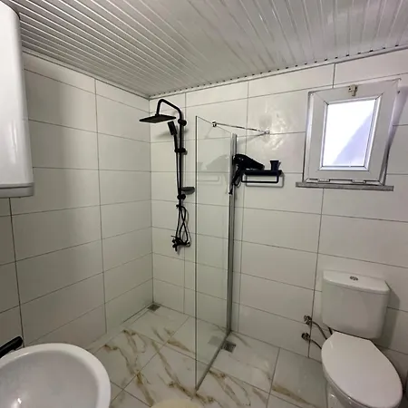 In The City Center Square 아파트 트라존