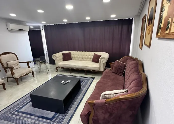 Apartment In The City Center Square *