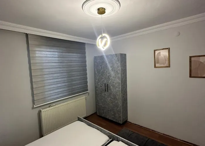 In The City Center Square Apartment Trabzon